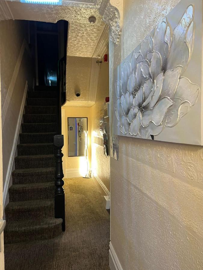 Clifton Private Hotel Blackpool Esterno foto