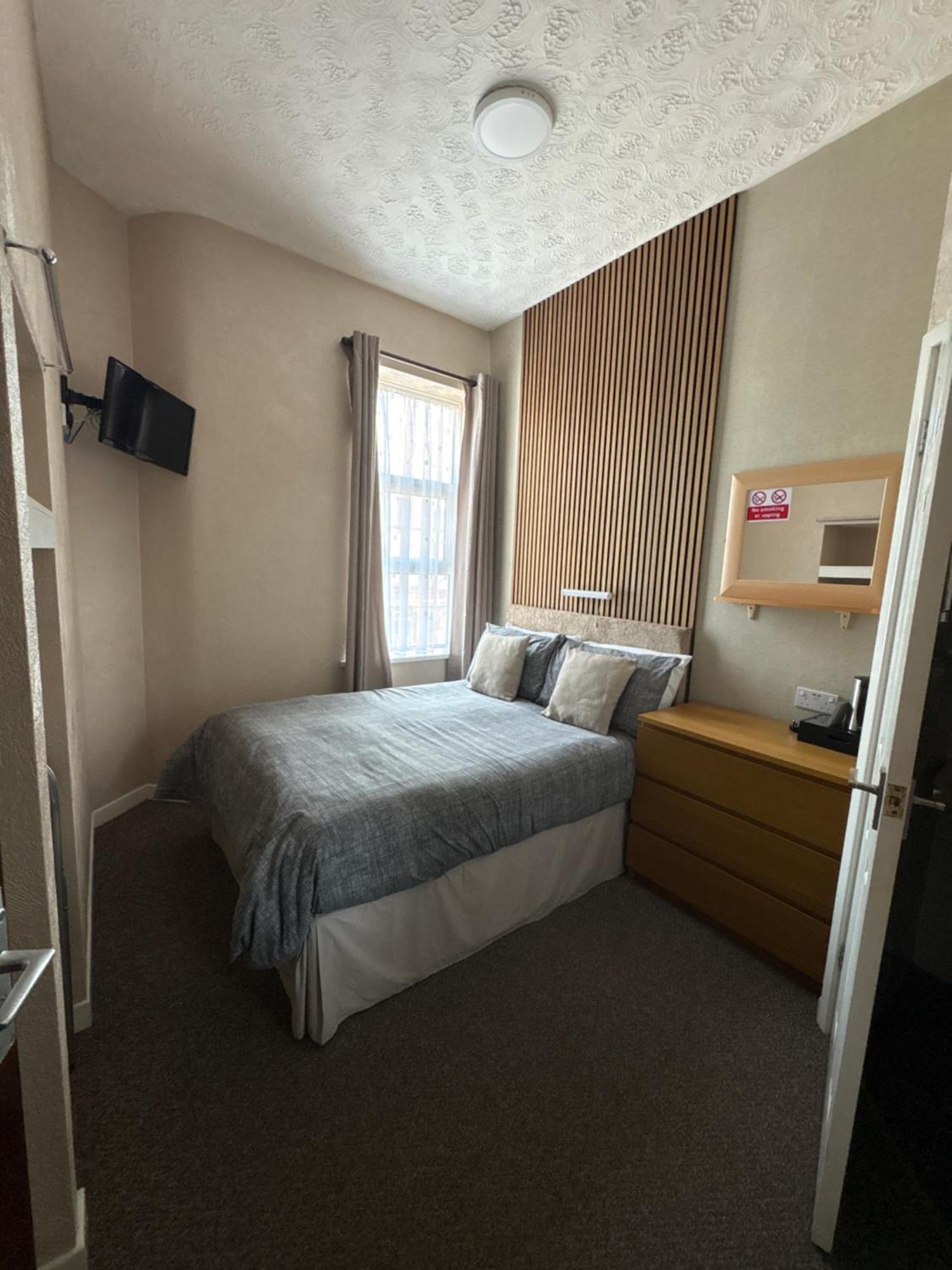 Clifton Private Hotel Blackpool Esterno foto